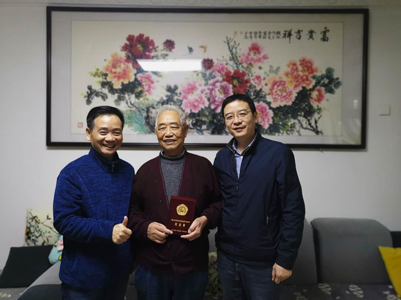 糧油集團黨委副書記、副總經理、工會主席王暉 看望慰問抗美援朝老同志